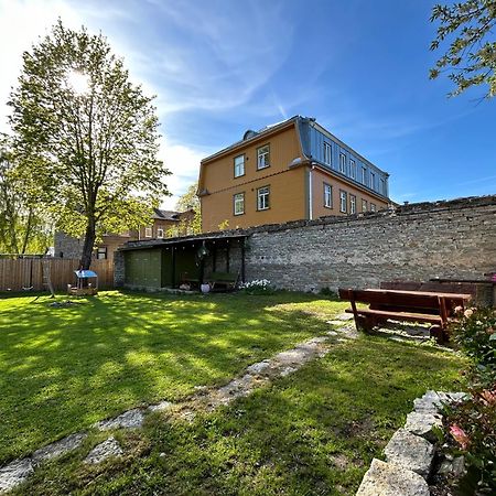 Garden Studio Next To Telliskivi & Old Town 탈린 외부 사진