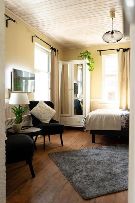 Garden Studio Next To Telliskivi & Old Town 탈린 외부 사진